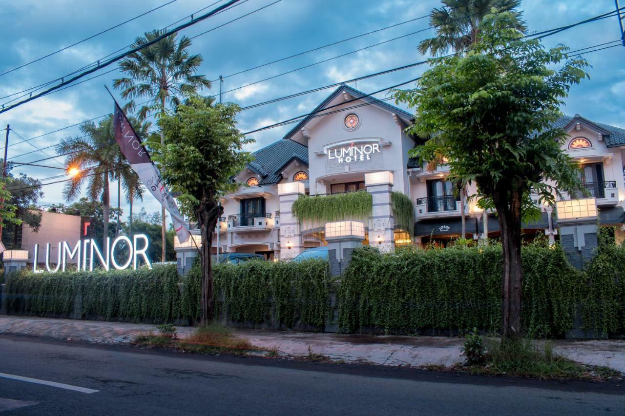 Luminor Hotel Jember By Wh Eksteriør bilde