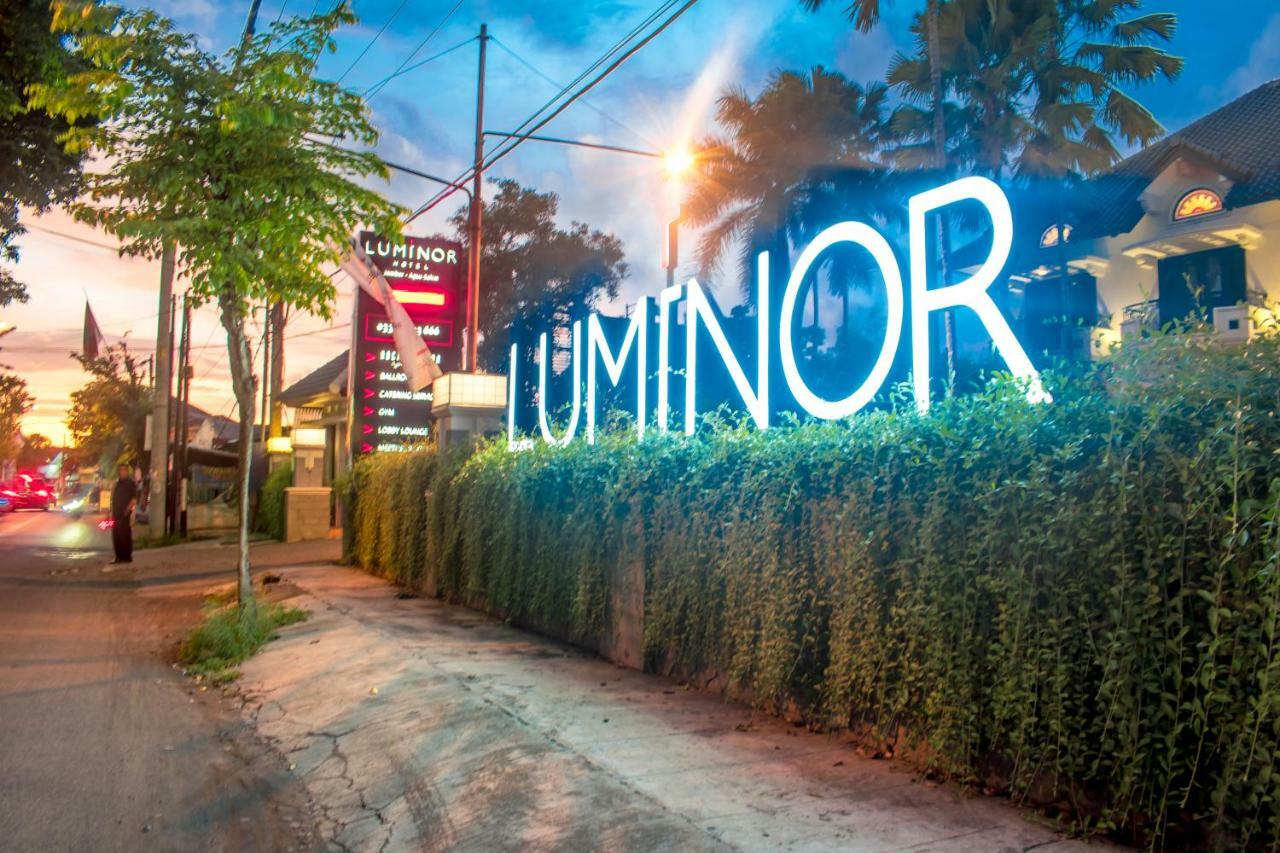 Luminor Hotel Jember By Wh Eksteriør bilde